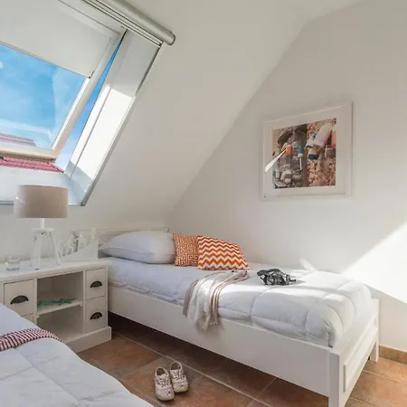 Raemel Haus _sterntaucher_ *