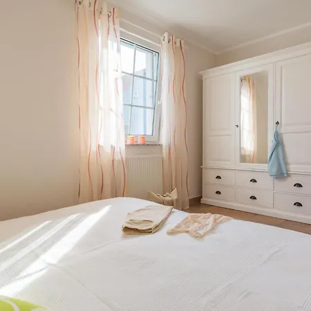 Raemel Haus _sterntaucher_ Nyaraló *